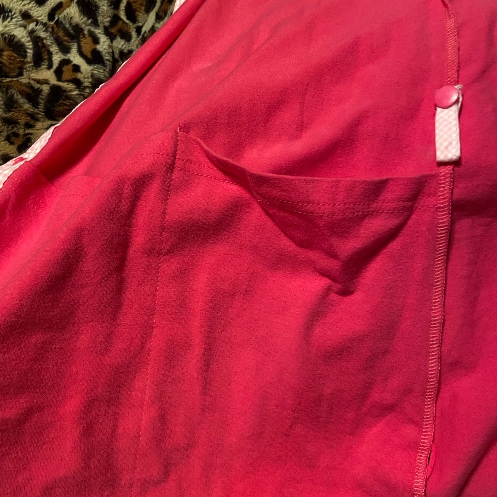 Breast reconstruction shirt with drain holders - Picture 3 of 5